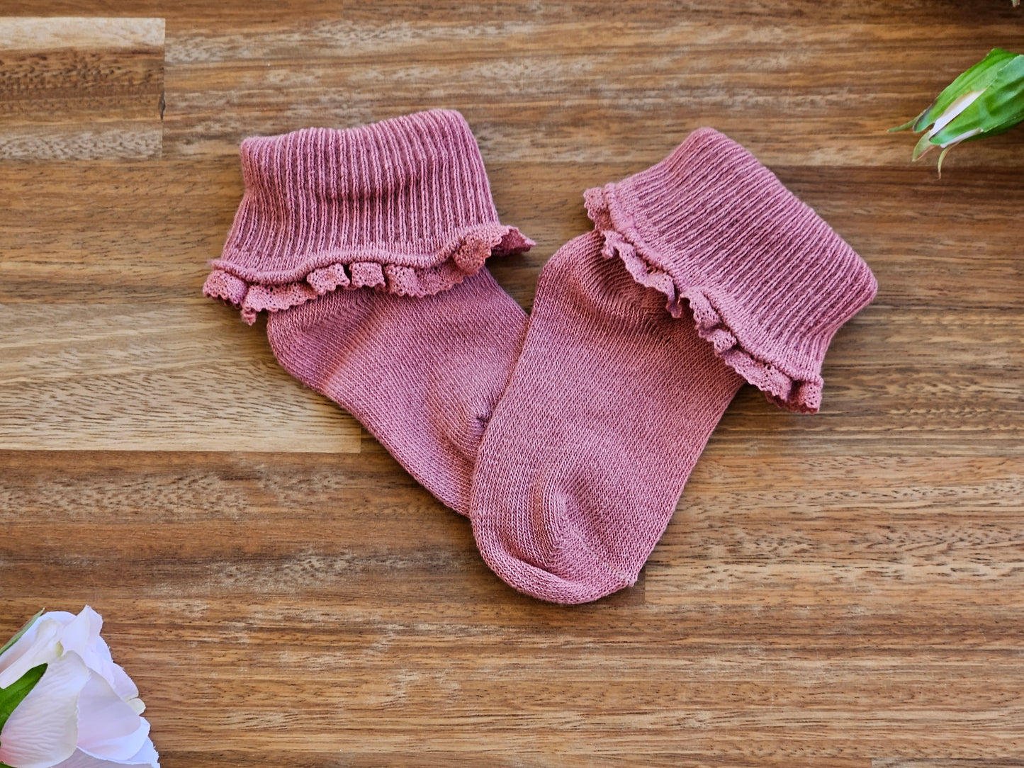 Frilly lace trim sock