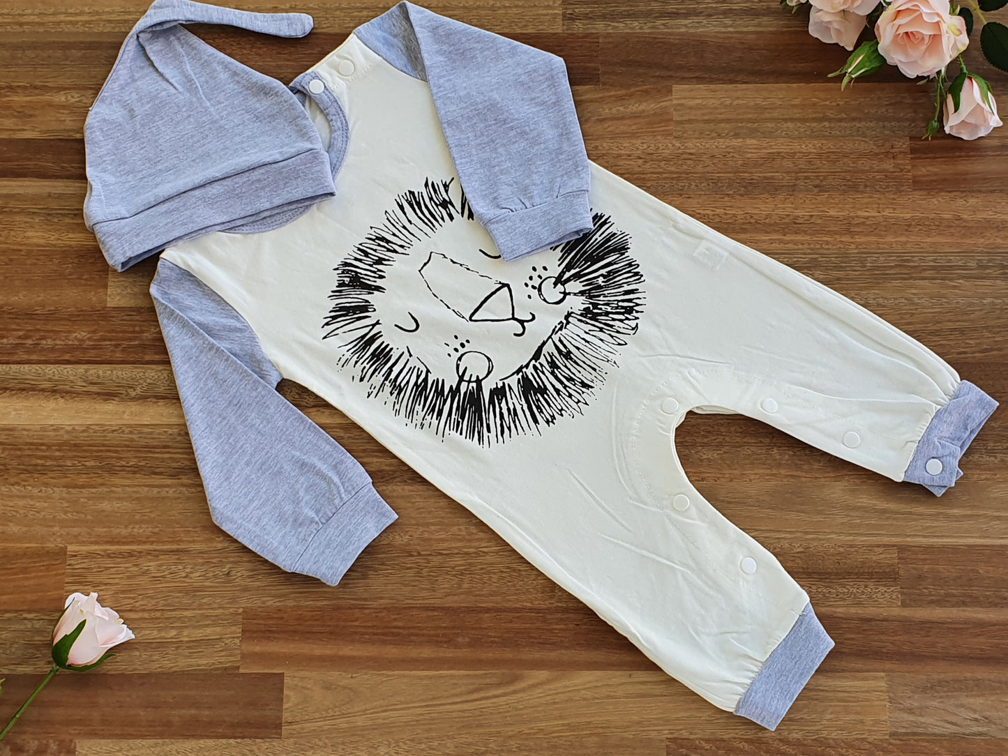 BABY GIFT BOX - Lion Print Romper